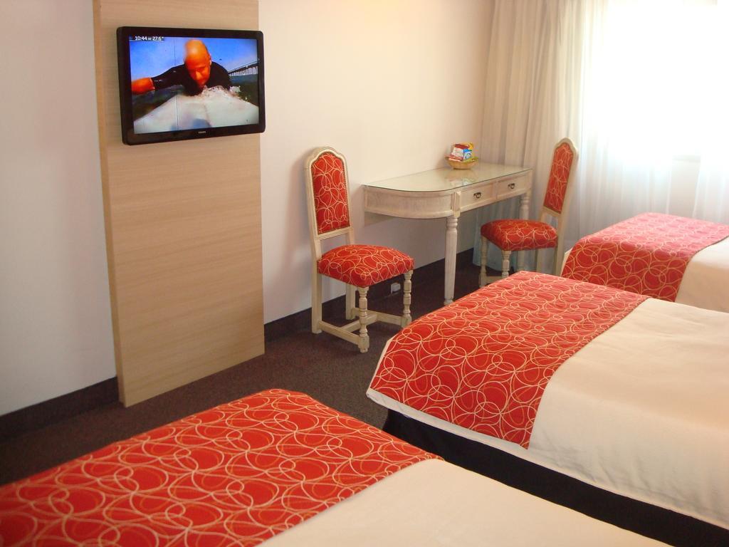 Centuria Hotel Buenos Aires Extérieur photo